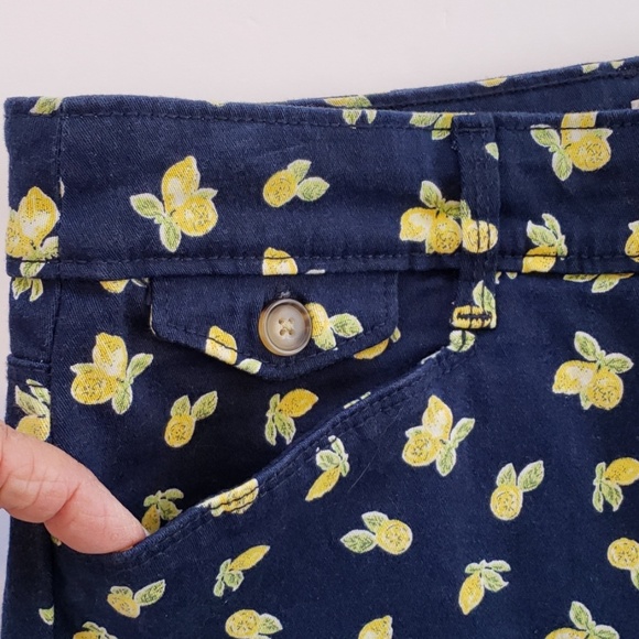 Charter Club Navy Shorts w/Lemons, Size 4 Petite - Picture 2 of 5